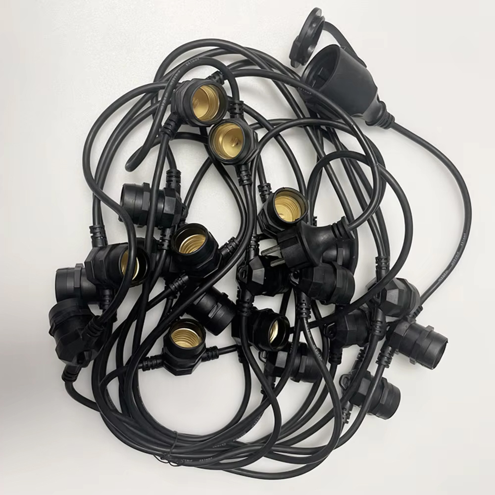 Outdoor Power Outlet - سلسلة إضاءة LED بطول 10 أمتار،